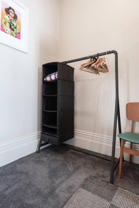 Generous Victorian Terrace In Cbd - Parking & Wifi Launceston Exterior foto